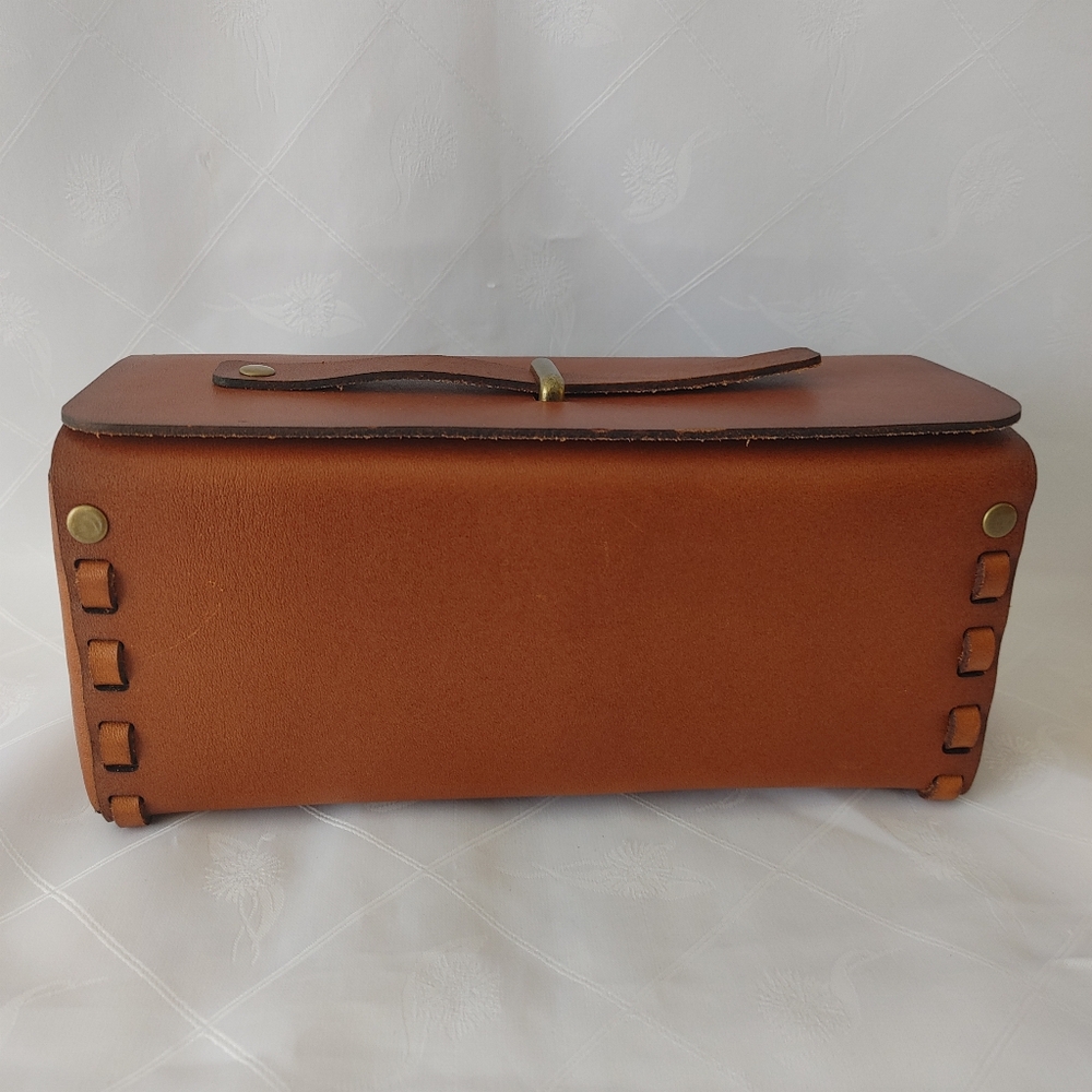 Handmade leather box, size medium, brown